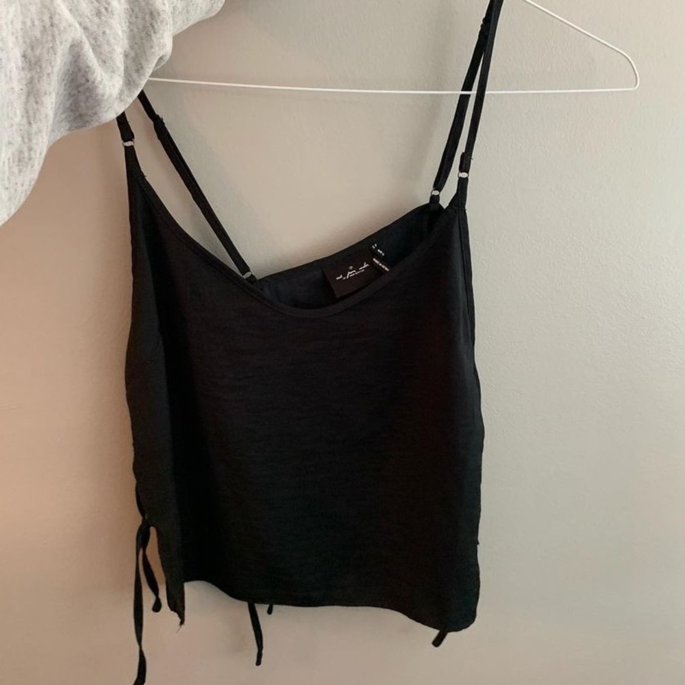 urban outfitters tank !